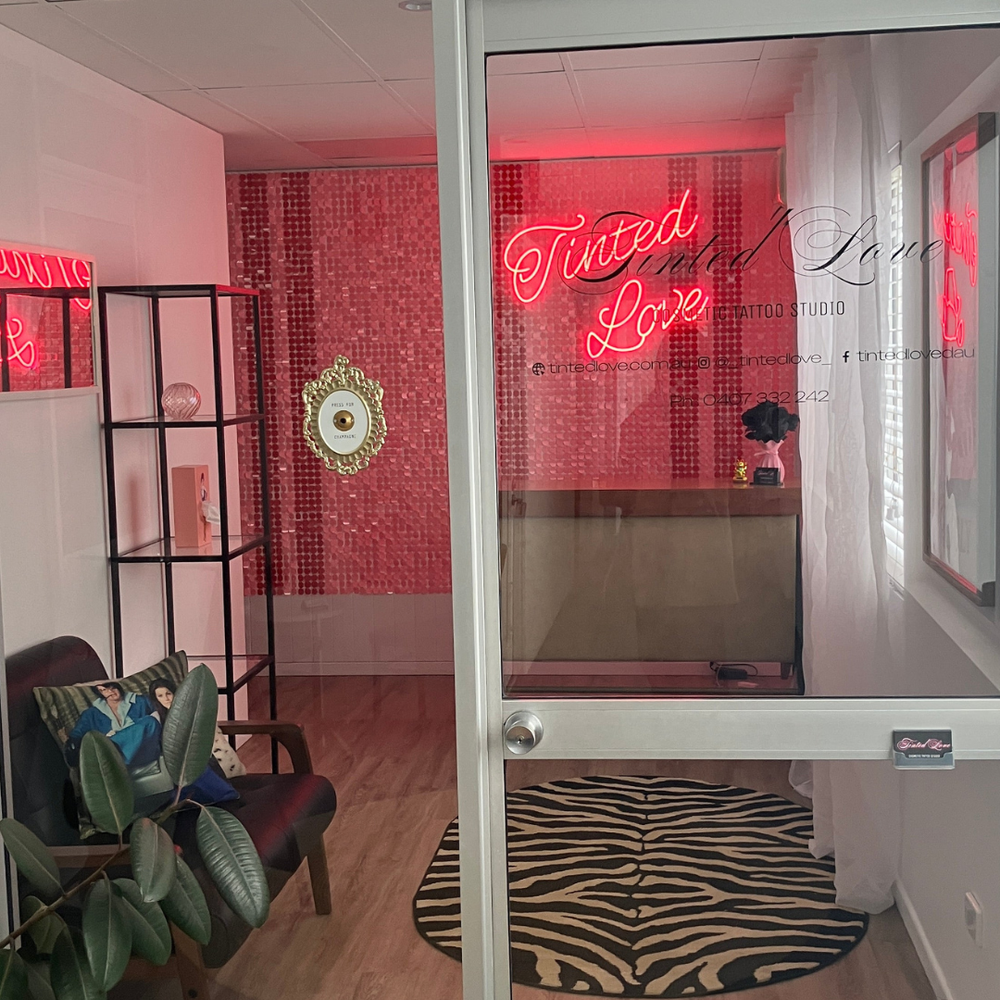 tinted-love-creative_execution_image-1