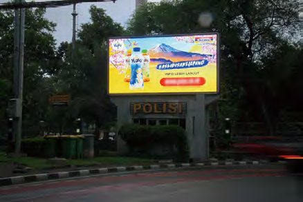 mes-series-energy-saving-outdoor-billboard img5